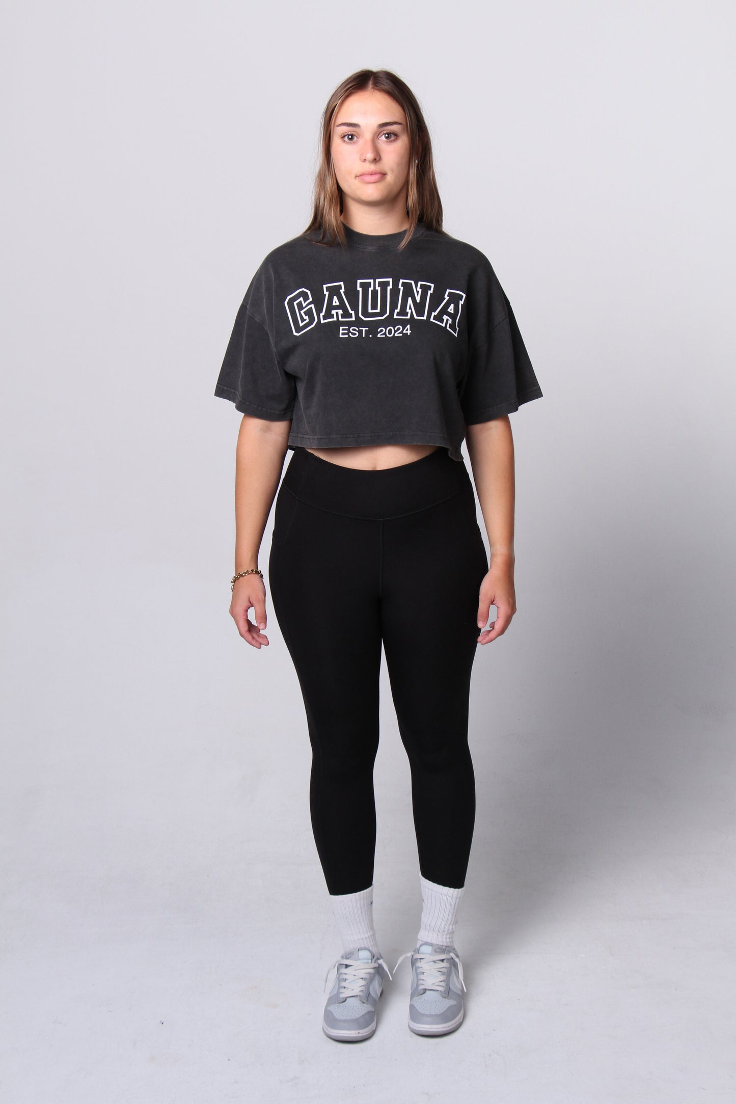 GAUNA VINTAGEBLACK CROPTOP EST